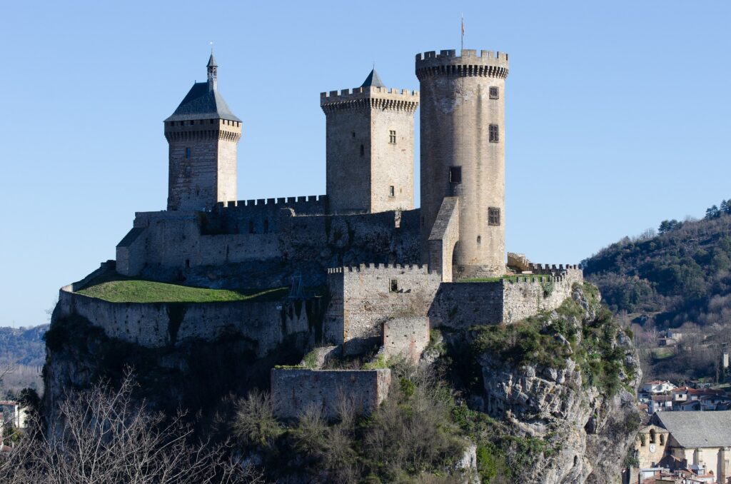 Chateau en Ariège proche du camping du Lac Mercus